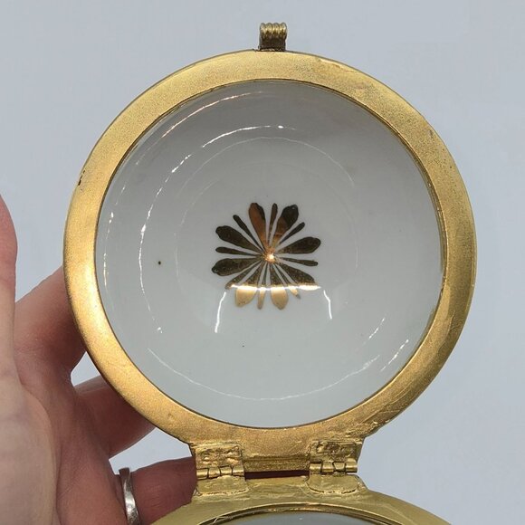 Vintage Porcelain & Brass Egg-Shaped Trinket Box With Hand Painted Le Tallec - Picture 6 of 10